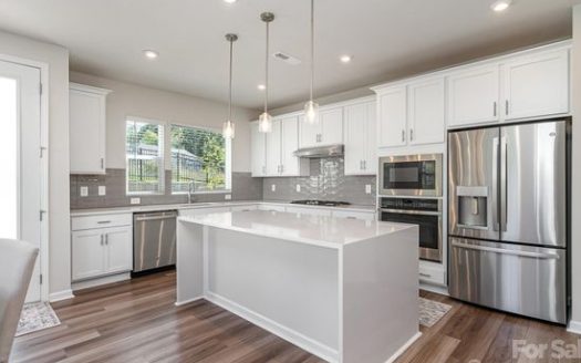 Townhouse for Sale in Charlotte, NC 28217 – 3 Bedrooms, 3 Baths – $520000