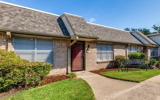 Townhouse for Sale in Richardson, TX 75081 – 2 Bedrooms, 2 Baths – $228500