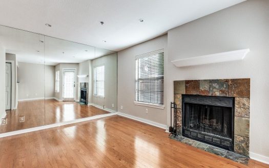 Condo for Sale in Dallas, TX 75204 – 1 Bedroom, 1 Bath – $265000