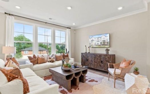 Townhouse for Sale in Charlotte, NC 28262 – 4 Bedrooms, 4 Baths – $472099