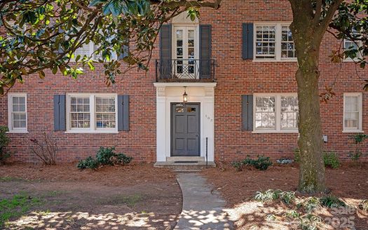 Condo for Sale in Charlotte, NC 28207 – 1 Bedroom, 1 Bath – $225000
