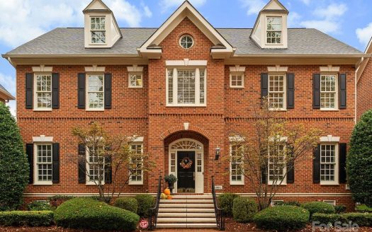 Single Family Home for Sale in Charlotte, NC 28226 – 3 Bedrooms, 4 Baths – $1249000