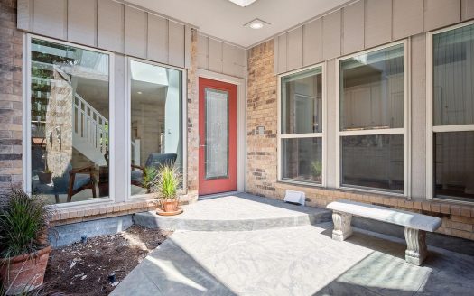 Townhouse for Sale in Dallas, TX 75230 – 2 Bedrooms, 3 Baths – $525000