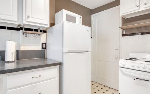 2-Bedroom Townhouse for Rent in Columbus, OH 43206 – $1450/mo | 1 Baths | Updated 2025