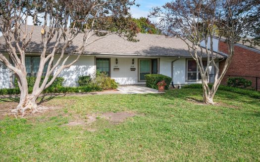Townhouse for Sale in Dallas, TX 75240 – 2 Bedrooms, 2 Baths – $285000