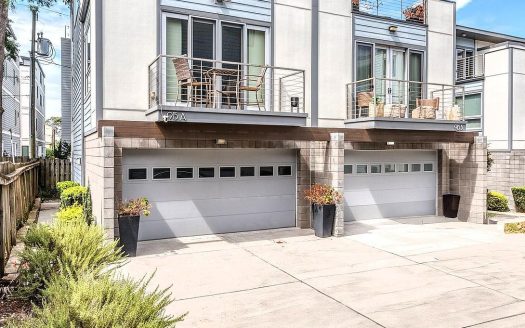 Condo for Sale in Charlotte, NC 28202 – 2 Bedrooms, 3 Baths – $549900