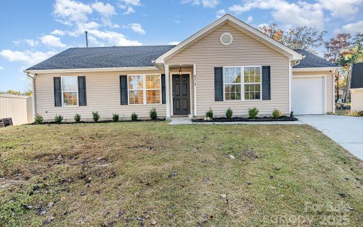 Single Family Home for Sale in Charlotte, NC 28214 – 3 Bedrooms, 2 Baths – $295000
