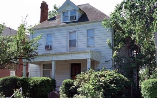 5-Bedroom Single Family Home for Rent in Columbus, OH 43201 – $2400/mo | 1 Baths | Updated 2025