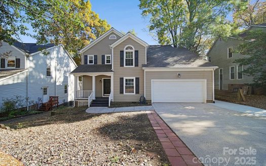 Single Family Home for Sale in Charlotte, NC 28269 – 4 Bedrooms, 3 Baths – $389000