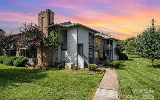 Condo for Sale in Charlotte, NC 28212 – 2 Bedrooms, 2 Baths – $239900
