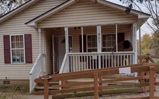 Single Family Home for Sale in Charlotte, NC 28208 – 3 Bedrooms, 2 Baths – $230000