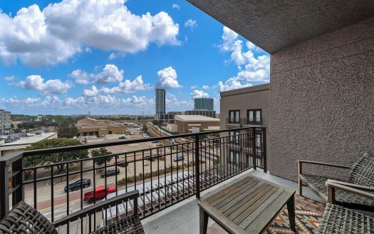 Condo for Sale in Dallas, TX 75206 – 2 Bedrooms, 2 Baths – $405000