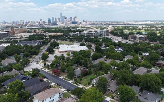 Lot for Sale in Dallas, TX 75208 – 1 Bedroom, 1 Bath – $324900