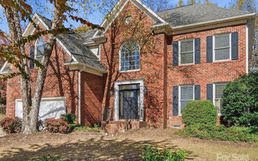 Single Family Home for Sale in Charlotte, NC 28273 – 5 Bedrooms, 3 Baths – $539000