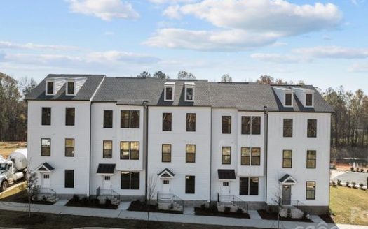 Townhouse for Sale in Charlotte, NC 28278 – 3 Bedrooms, 3 Baths – $449900
