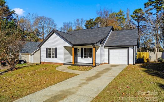 Single Family Home for Sale in Charlotte, NC 28214 – 3 Bedrooms, 2 Baths – $335000