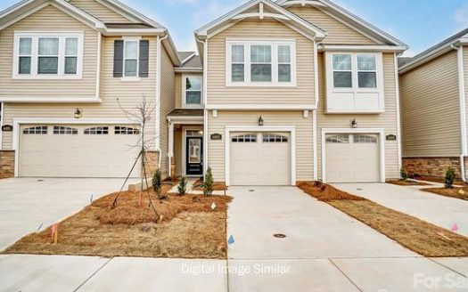 Townhouse for Sale in Charlotte, NC 28213 – 3 Bedrooms, 3 Baths – $359990