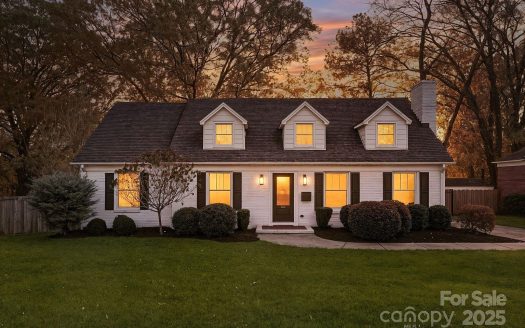 Single Family Home for Sale in Charlotte, NC 28209 – 4 Bedrooms, 3 Baths – $935000
