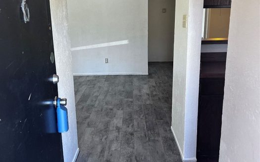 Condo for Sale in Dallas, TX 75231 – 2 Bedrooms, 2 Baths – $87500