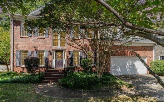 Single Family Home for Sale in Charlotte, NC 28269 – 4 Bedrooms, 3 Baths – $650000