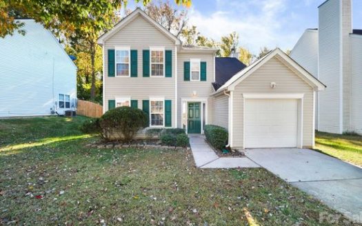 Single Family Home for Sale in Charlotte, NC 28216 – 3 Bedrooms, 3 Baths – $298000