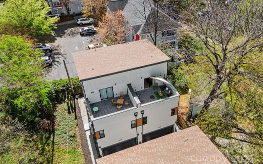 Condo for Sale in Charlotte, NC 28202 – 2 Bedrooms, 3 Baths – $605000