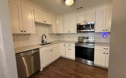 Condo for Sale in Charlotte, NC 28211 – 2 Bedrooms, 2 Baths – $224900