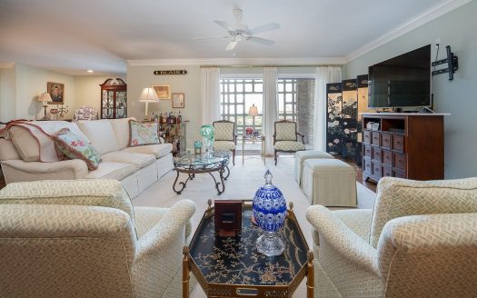 Condo for Sale in Dallas, TX 75219 – 2 Bedrooms, 2 Baths – $650000
