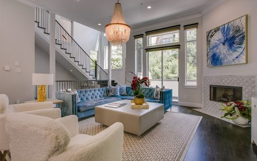 Townhouse for Sale in Dallas, TX 75204 – 3 Bedrooms, 5 Baths – $1795000