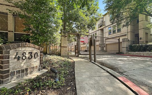 Condo for Sale in Dallas, TX 75219 – 2 Bedrooms, 3 Baths – $435000