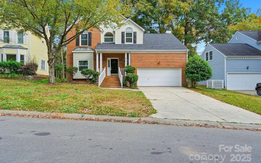 Single Family Home for Sale in Charlotte, NC 28269 – 4 Bedrooms, 3 Baths – $399900
