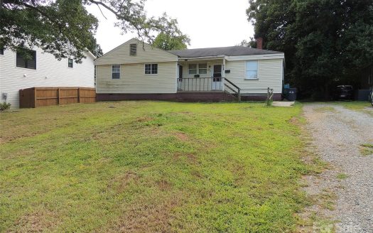 Multi Family Home for Sale in Charlotte, NC 28208 – 4 Bedrooms, 2 Baths – $400000