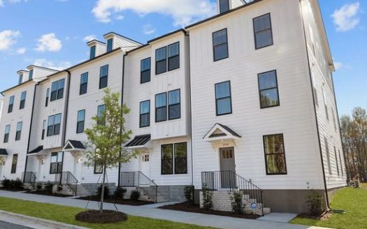 Townhouse for Sale in Charlotte, NC 28277 – 3 Bedrooms, 4 Baths – $550000