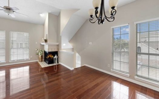 Townhouse for Sale in Dallas, TX 75254 – 2 Bedrooms, 2 Baths – $220000