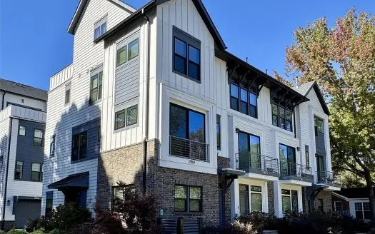Townhouse for Sale in Charlotte, NC 28205 – 3 Bedrooms, 3 Baths – $549900