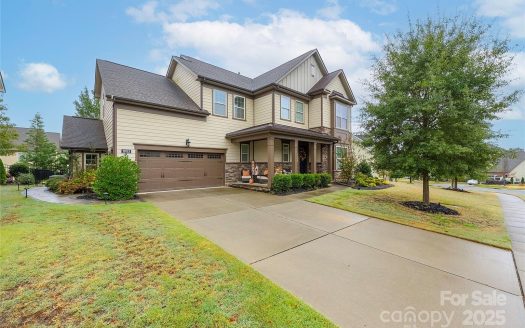 Single Family Home for Sale in Charlotte, NC 28278 – 5 Bedrooms, 4 Baths – $762500