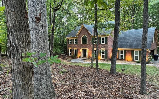 Single Family Home for Sale in Charlotte, NC 28215 – 4 Bedrooms, 3 Baths – $549000