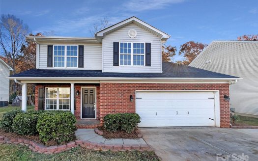 Single Family Home for Sale in Charlotte, NC 28214 – 3 Bedrooms, 3 Baths – $326000
