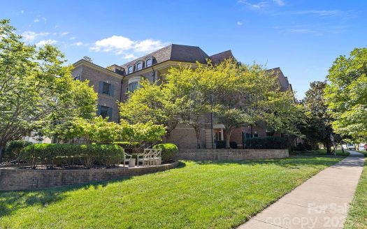 Condo for Sale in Charlotte, NC 28207 – 3 Bedrooms, 4 Baths – $2650000