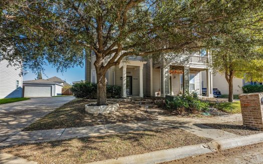 Townhouse for Sale in Fort Worth, TX 76244 – 2 Bedrooms, 3 Baths – $240000