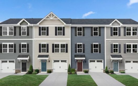 Townhouse for Sale in Charlotte, NC 28208 – 3 Bedrooms, 3 Baths – $289990