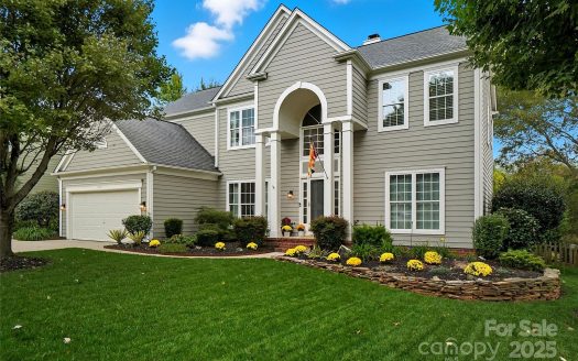 Single Family Home for Sale in Charlotte, NC 28269 – 5 Bedrooms, 3 Baths – $645000