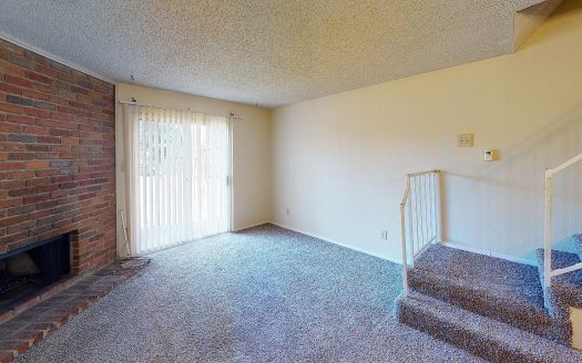 Townhouse for Sale in Dallas, TX 75227 – 2 Bedrooms, 2 Baths – $115000