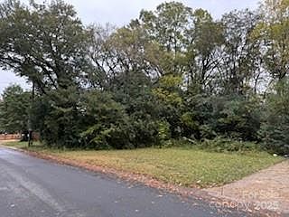 Lot for Sale in Charlotte, NC 28208 – 1 Bedroom, 1 Bath – $120000