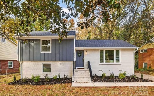 Single Family Home for Sale in Charlotte, NC 28210 – 3 Bedrooms, 2 Baths – $625000