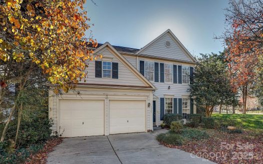 Single Family Home for Sale in Charlotte, NC 28269 – 3 Bedrooms, 3 Baths – $415000