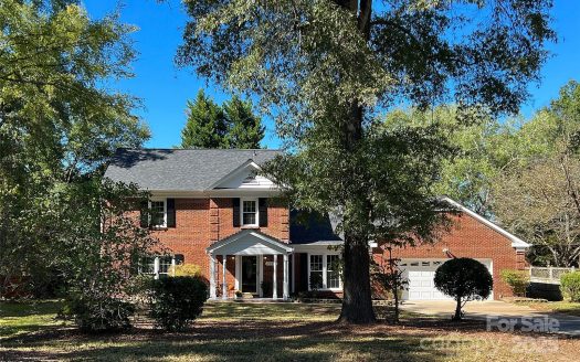 Single Family Home for Sale in Charlotte, NC 28277 – 4 Bedrooms, 3 Baths – $684500