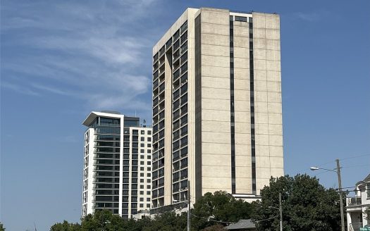 Condo for Sale in Dallas, TX 75225 – 2 Bedrooms, 3 Baths – $625000