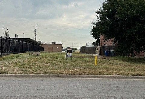 Lot for Sale in Dallas, TX 75237 – 1 Bedroom, 1 Bath – $85000