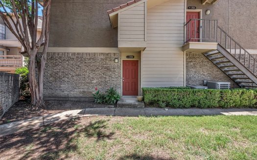 Condo for Sale in Dallas, TX 75206 – 1 Bedroom, 2 Baths – $260900